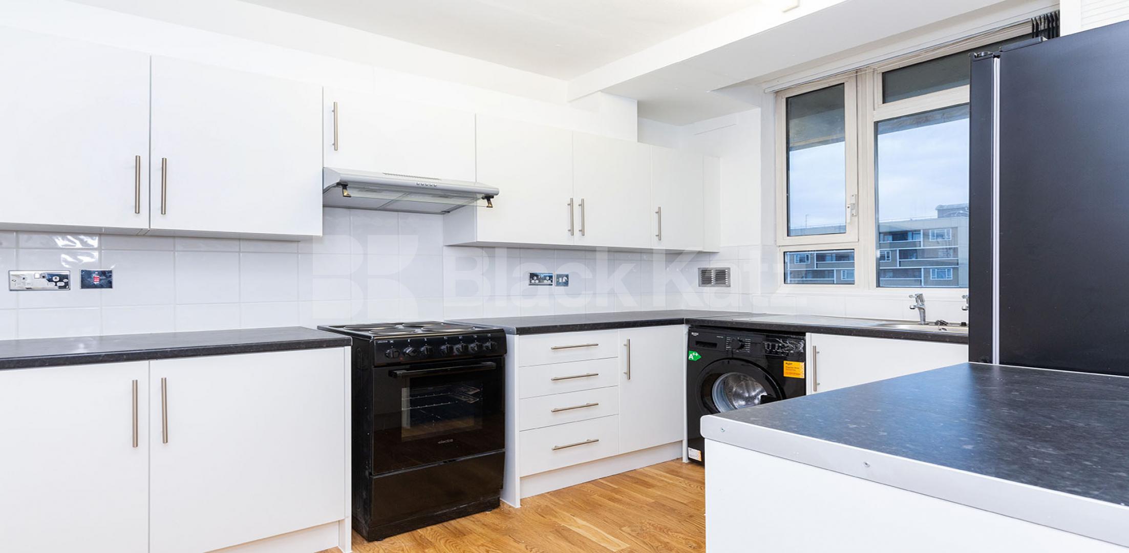 			NEWLY RENOVATED, 3 Bedroom, 1 bath, 1 reception Apartment			 Collier Street, KINGS CROSS / ISLINGTON